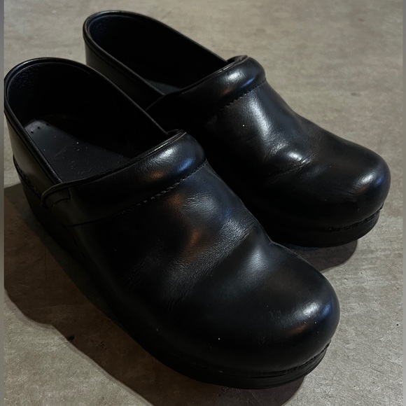 Dansko clogs size 39 - Picture 3 of 7